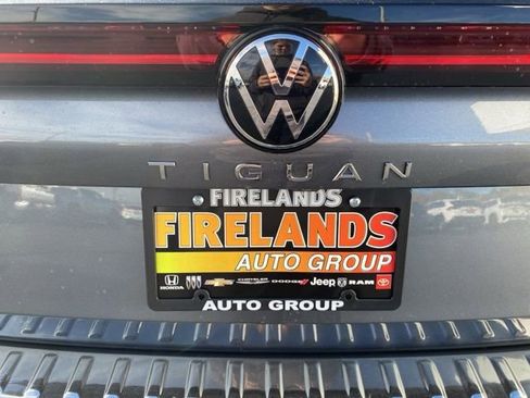New 2026 Volkswagen Tiguan SE image 15
