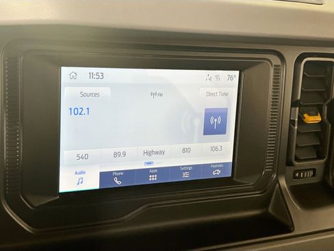 Used 2022 Ford Bronco Badlands image 14