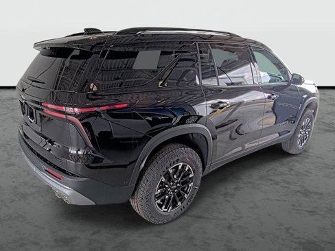 New 2026 Chevrolet Traverse Z71 w/ Enhanced Driving Package AWD/4WD image 4