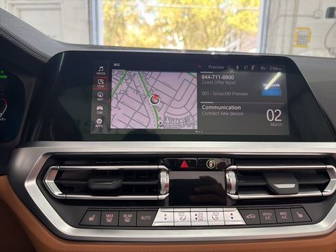 Used 2023 BMW M440i Convertible w/ Premium Package image 27