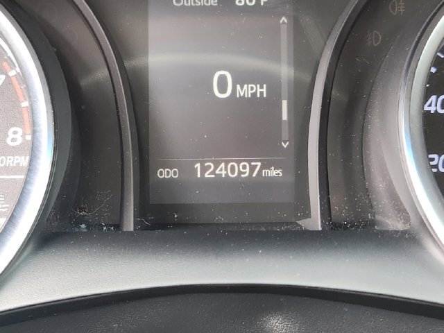 Used 2018 Toyota Camry LE FWD image 22