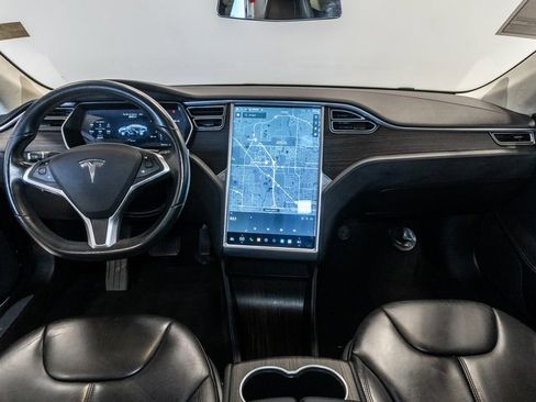 Used 2015 Tesla Model S 85D image 23