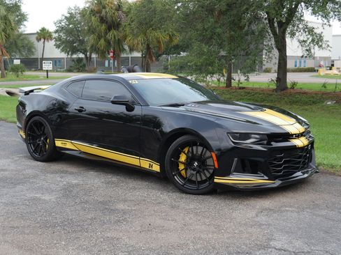 Used 2020 Chevrolet Camaro ZL1 RWD image 3