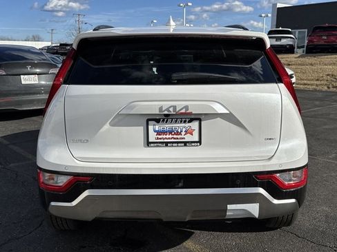 New 2025 Kia Niro EX Touring image 30