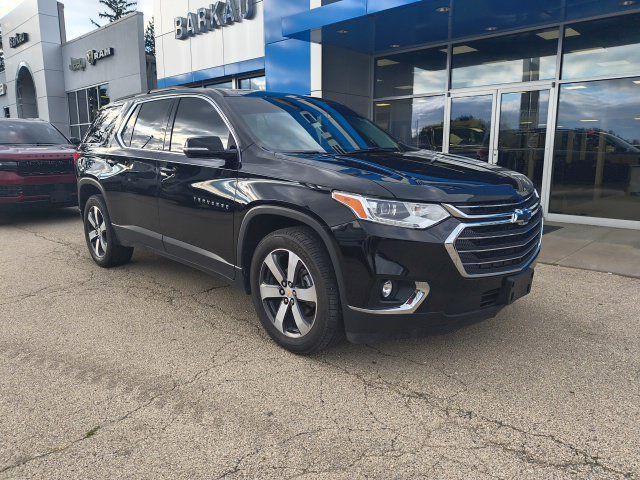 Used 2019 Chevrolet Traverse LT w/ LT Premium Package AWD/4WD image 3