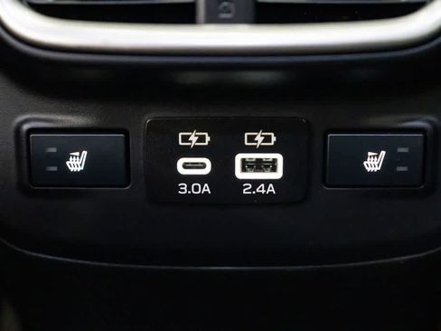 Used 2025 Subaru Outback Limited w/ Popular Package #2 AWD/4WD image 9