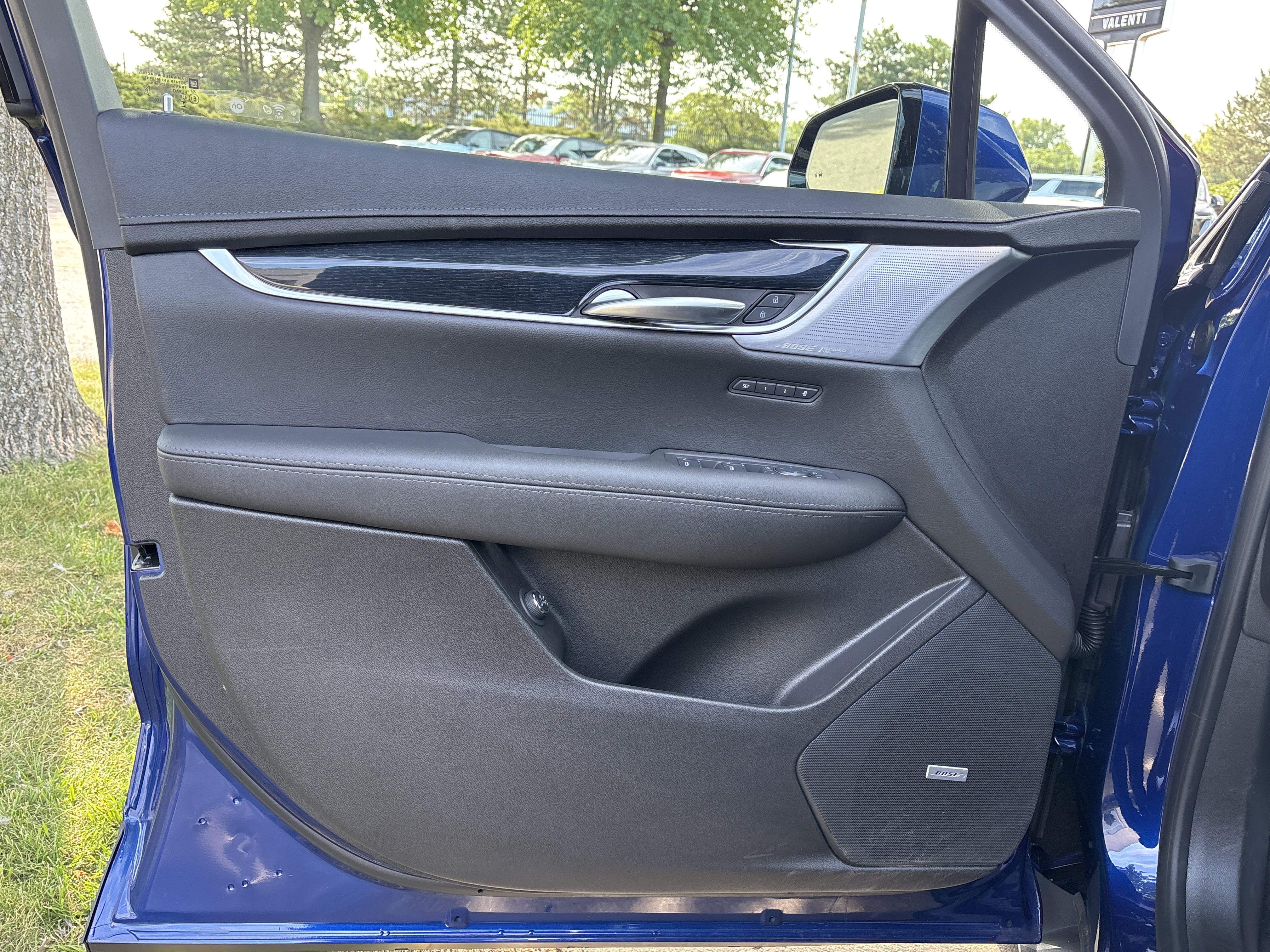 Used 2025 Cadillac XT5 Premium Luxury AWD/4WD image 22