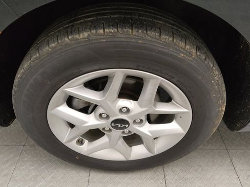 Used 2023 Kia Soul LX w/ LX Technology Package image 31