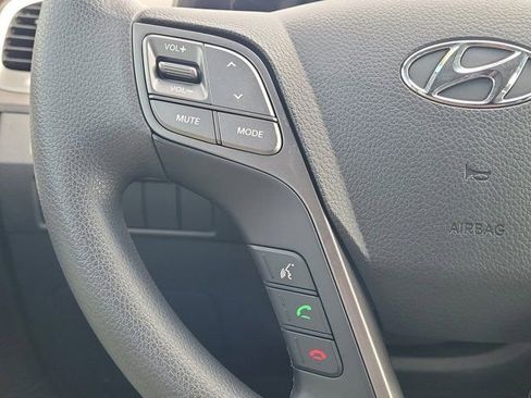 Used 2017 Hyundai Santa Fe Sport FWD image 19