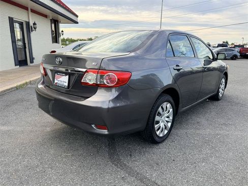 Used 2013 Toyota Corolla LE FWD image 5