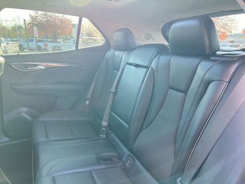 Used 2022 Buick Envision Essence w/ Safety Package image 24
