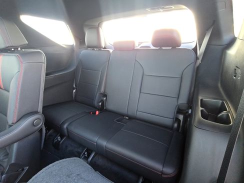 Used 2024 Chevrolet Traverse RS image 21