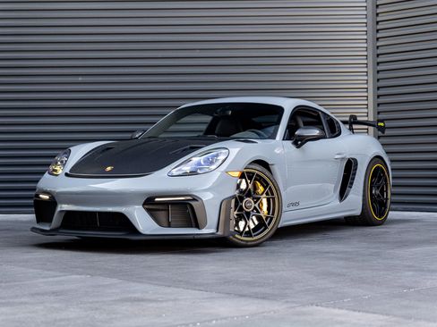 Certified 2025 Porsche 718 Cayman GT4 RS RWD image 44
