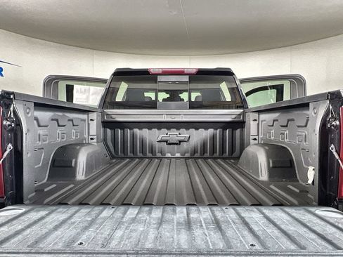 Certified 2022 Chevrolet Silverado 1500 LTZ AWD/4WD image 26
