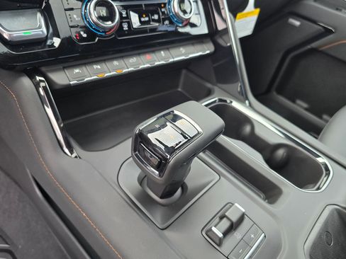 New 2026 GMC Sierra 1500 AT4 w/ AT4 Premium Package image 39