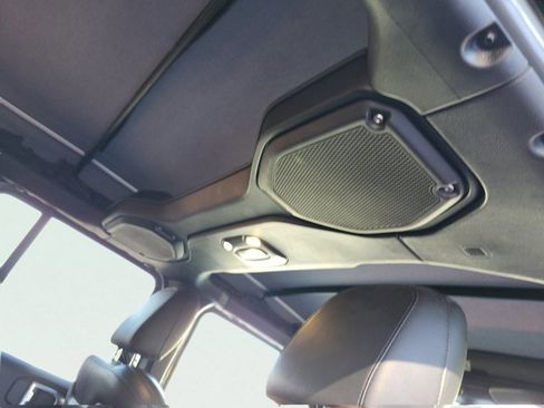 Certified 2023 Jeep Wrangler Unlimited Rubicon w/ Xtreme 35 Tire Package image 19