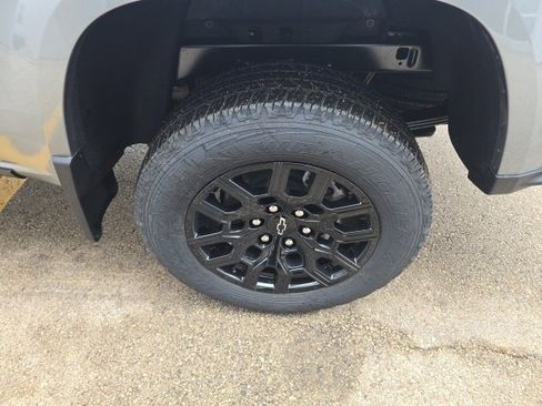 New 2026 Chevrolet Colorado W/T w/ WT Custom Package image 9