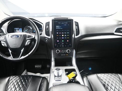 Used 2024 Ford Edge Titanium image 31
