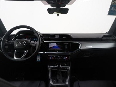 Used 2025 Audi Q3 2.0T Premium image 13