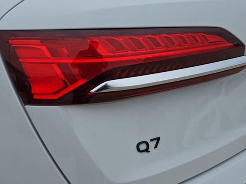 Used 2025 Audi Q7 3.0T Premium Plus w/ Premium Plus Package image 39