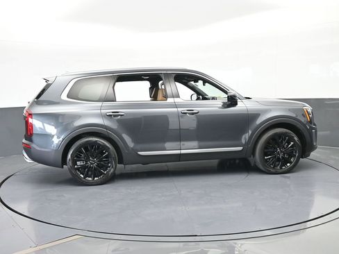 Used 2022 Kia Telluride SX w/ Towing Package image 7