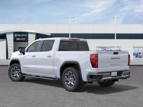 New 2026 GMC Sierra 1500 SLT image 3