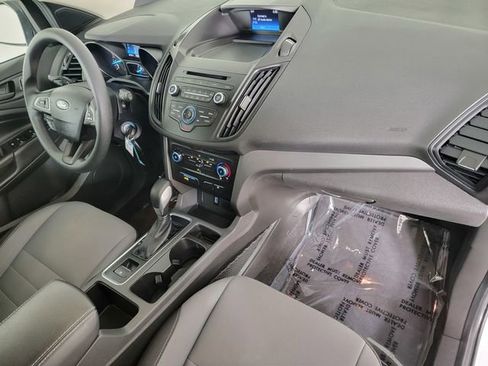 Used 2017 Ford Escape S image 18