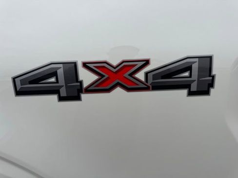 Used 2023 Ford F150 Lariat w/ Trailer Tow Package image 32