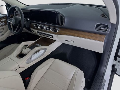 Certified 2025 Mercedes-Benz GLE 350 4MATIC image 18