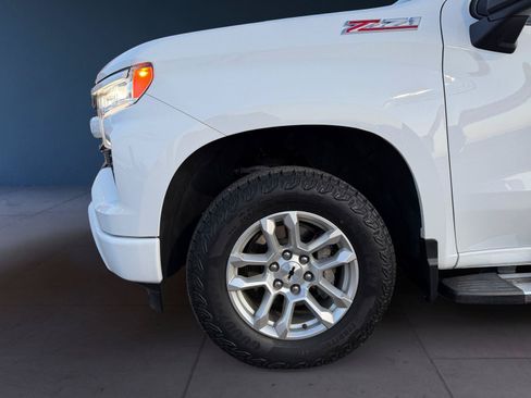 Used 2024 Chevrolet Silverado 1500 RST w/ Z71 Off-Road Package AWD/4WD image 14