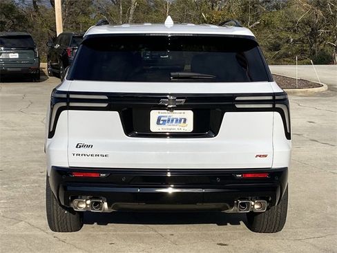 New 2026 Chevrolet Traverse RS image 4