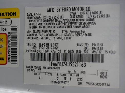 Used 2017 Ford Mustang Shelby GT350 w/ Electronics Package image 31