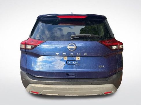 Used 2023 Nissan Rogue SV image 4