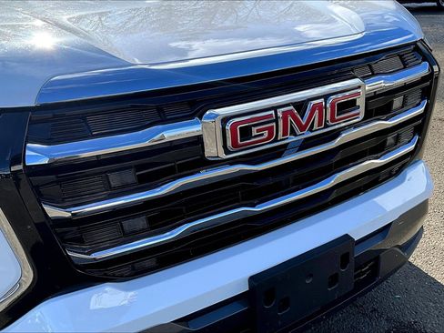 Used 2025 GMC Terrain Elevation image 24