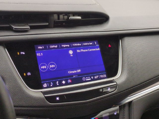 Used 2023 Cadillac XT5 Luxury w/ LPO, Floor Liner Package AWD/4WD image 14