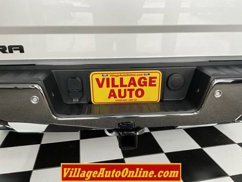 Used 2018 GMC Sierra 1500 SLT AWD/4WD image 31