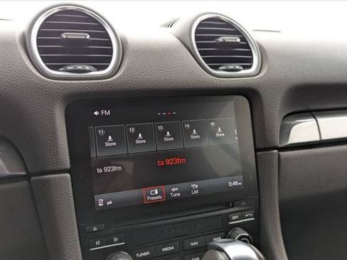 Used 2017 Porsche 718 Cayman S RWD image 19
