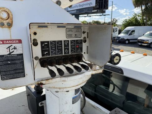 Used 2017 Ford F550 2WD Regular Cab Super Duty w/ Snow Plow Prep Package image 15