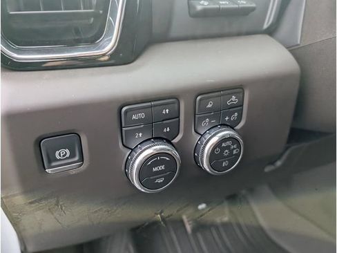 New 2026 GMC Sierra 2500 Denali w/ Denali Reserve Package AWD/4WD image 18
