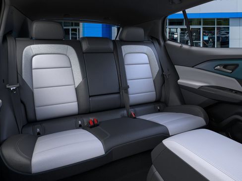 New 2026 Chevrolet Equinox EV LT image 41