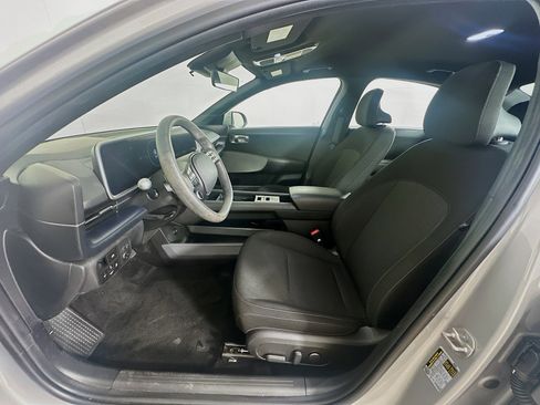 Used 2024 Hyundai Ioniq 6 SE RWD image 13