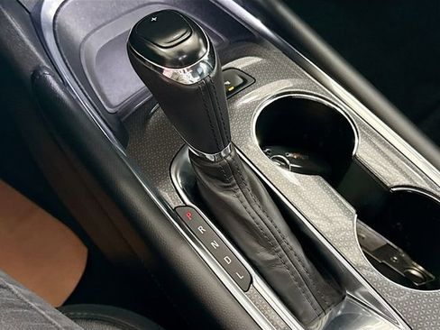 Used 2018 Chevrolet Malibu LT w/ Leather Package image 18