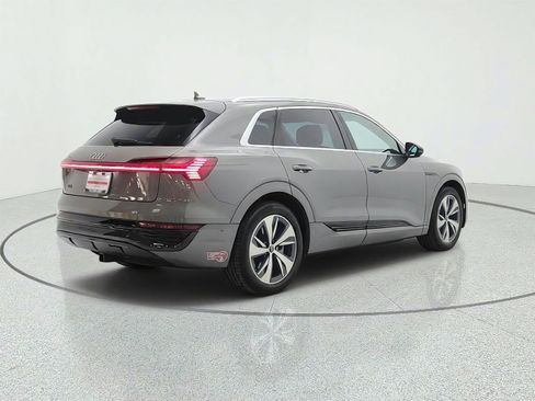 Used 2024 Audi Q8 e-tron Premium Plus w/ Premium Plus Package AWD/4WD image 5