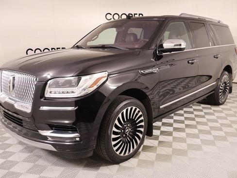 Used 2020 Lincoln Navigator L Black Label AWD/4WD image 11