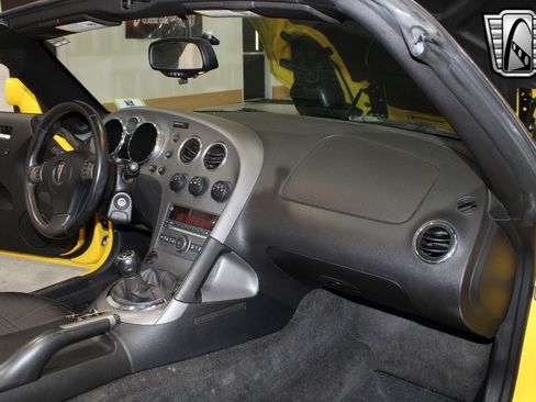 Used 2008 Pontiac Solstice GXP w/ Premium Package image 24