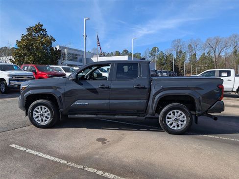 Used 2024 Toyota Tacoma SR5 image 2