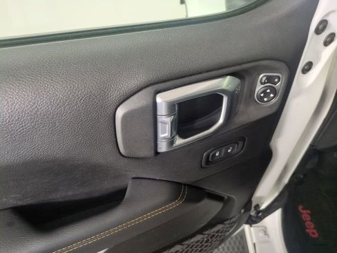 Used 2021 Jeep Wrangler Unlimited Sahara image 14