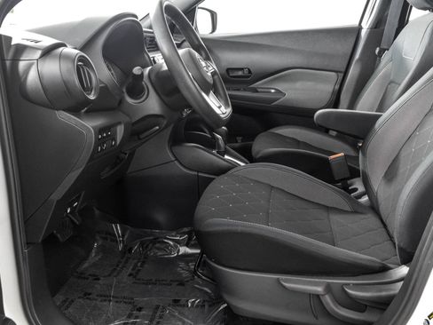 Used 2020 Nissan Kicks S FWD image 6