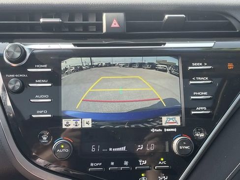 Used 2018 Toyota Camry SE w/ Audio Package FWD image 29