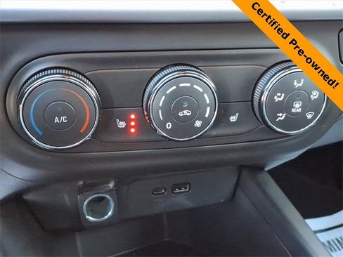 Used 2024 Chevrolet Trax LS w/ LS Convenience Package image 13